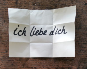 The german word Die Note and the english word note are false friends